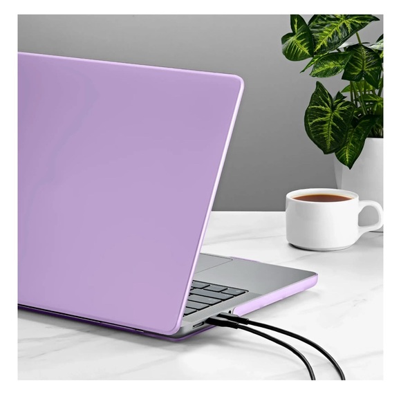 Insignia™ - Hard-Shell Case for 2021 and 2023 MacBook Pro 14" - Picture 10 of 16